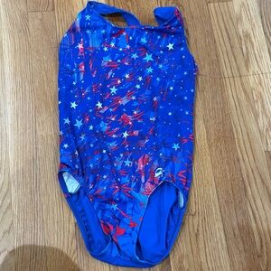 Blue and Red Star Pattern Leo